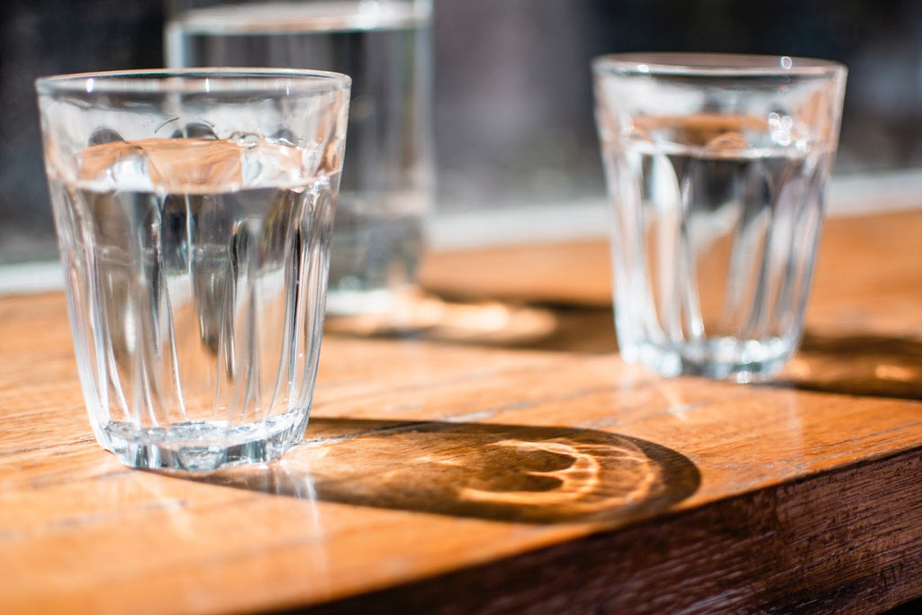 Comparing Alkaline Water vs. Distilled Water